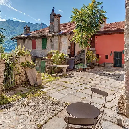 Lakeview Design With Patio E Ac Steps To Ferry * Carate Urio